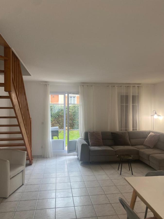 Guest House Next To Disneyland And Paris Bmyguest Magny-le-Hongre Exteriör bild