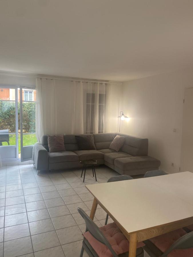 Guest House Next To Disneyland And Paris Bmyguest Magny-le-Hongre Exteriör bild